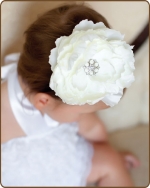 Peony Flower Clippie White