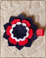 Felt Clippie - Navy/Red/White Flower