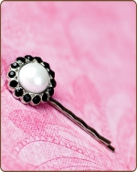 Amelia Bobby Pin in Black