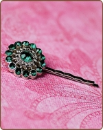 Chloe Bobby Pin in Kelly Green