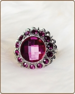 Kayli Filigree Ring in Fuchsia