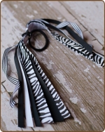 Pony O Streamer Black Zebra